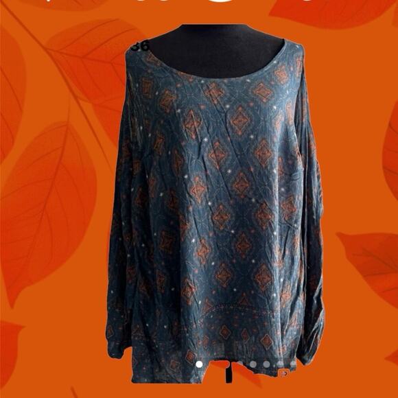 TORRID 0 (size 12) open shoulder long sleeve blouse - Picture 1 of 10